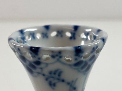 Royal Copenhagen helblonde vase nr 1911