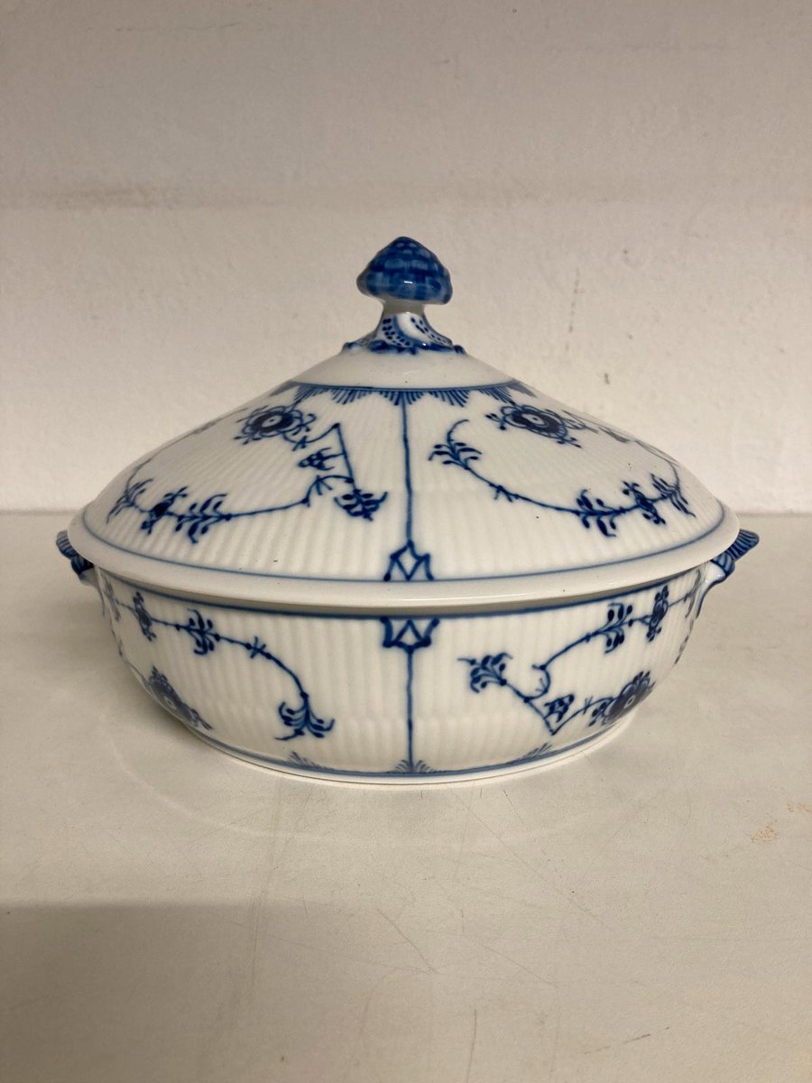 Royal Copenhagen musselmalet terrin