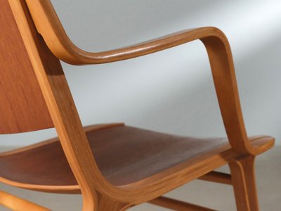 Peter Hvidt & Orla Mølgaard AX lænestol for Fritz Hansen