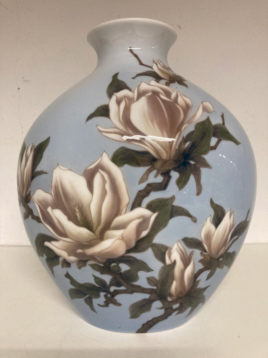Bing & Grøndahl vase af Lilli Negithon
