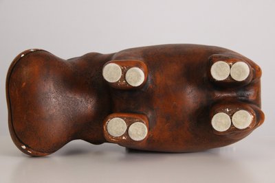 Flodheste skulptur