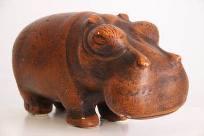 Flodheste skulptur