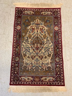 Ægte tæppe (bedetæppe), 77 x 138 cm.