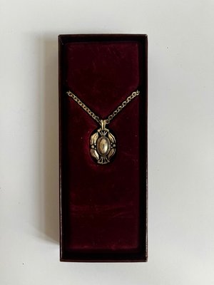 Georg Jensen halskæde 2000 Års smykke vedhæng med kæde udført i 925 sølv.
