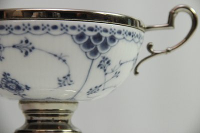 Royal Copenhagen Musselmalet halvblonde skål