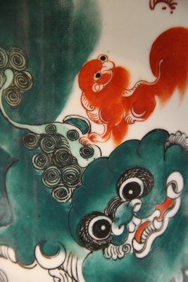 Kinesisk porcelænsbordlampe med Foo Dogs