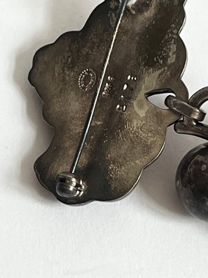 Georg Jensen grape broche i sølv nr 217B