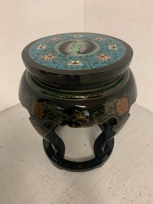 Kinesisk sidebord