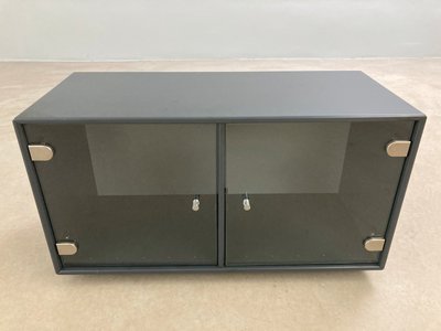 Montana vitrine modul i grå