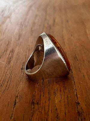 Erik Poul Fenster sølv ring med rav