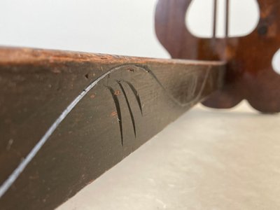 Bænk med detaljer.
