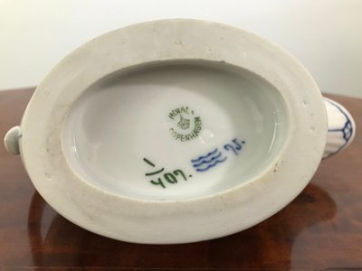 Royal Copenhagen Saucekande nr. 407