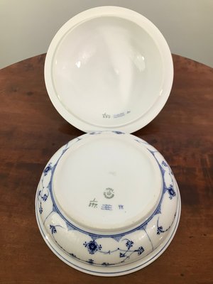 Royal Copenhagen rund terrin nr. 397