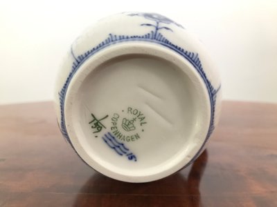Royal Copenhagen kande nr. 159