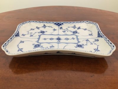 Royal Copenhagen Fad nr. 716