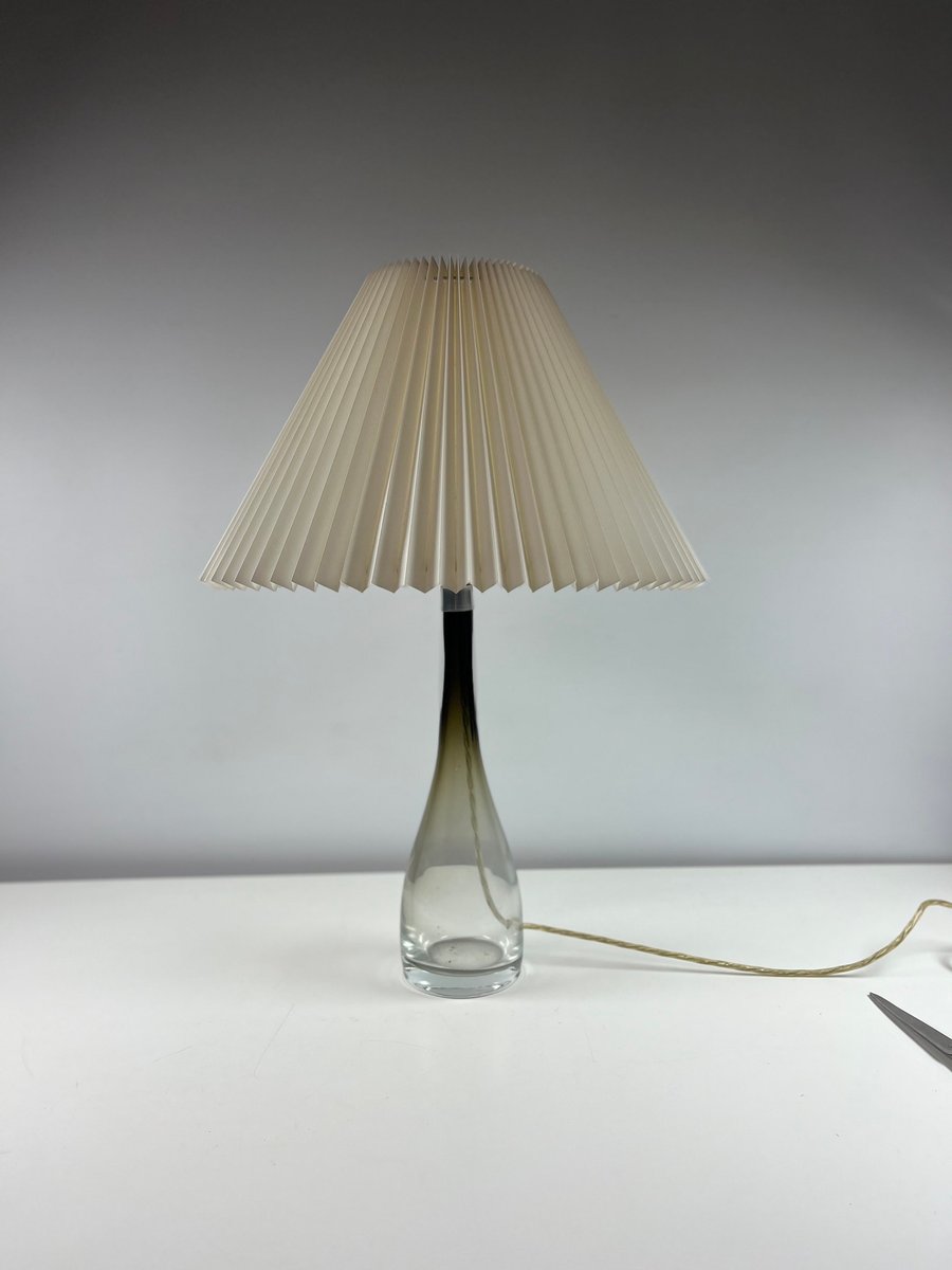 Lyfa glas bordlampe