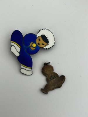 A. Dragsted broche og vedhæng Inuit eskimo motiv i 925 sølv med emalje