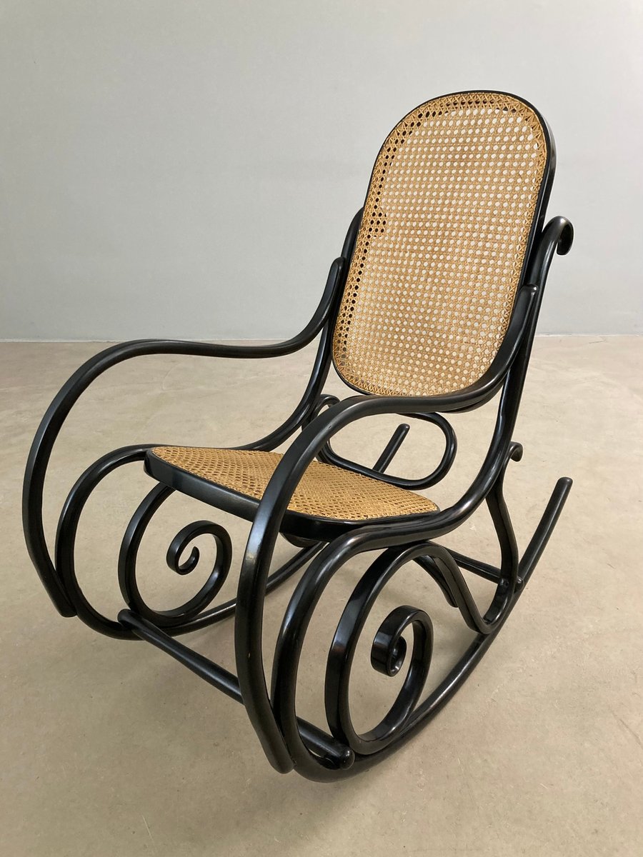 Thonet inspireret gyngestol
