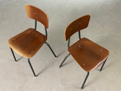 2 stk skolestole