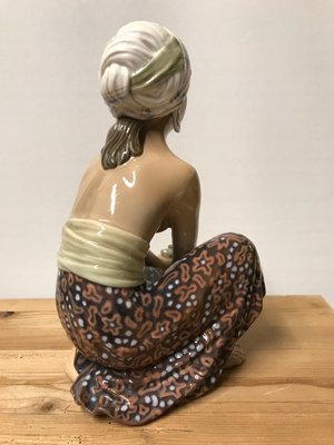 Figur af Balipige Dahl Jensen