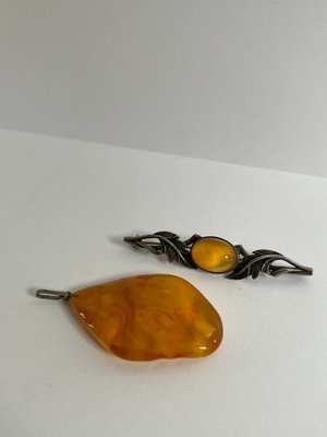 Rav sæt broche og vedhæng