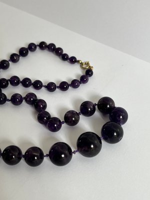 Ametyst halskæde og øreringe