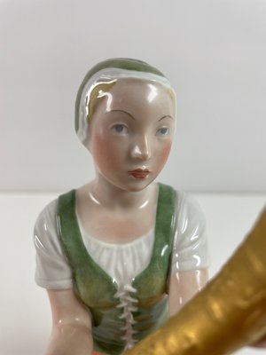 Royal Copenhagen Pige med guldhorn 12242