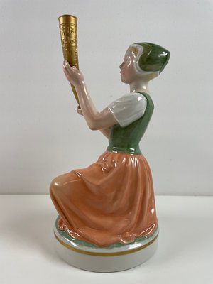 Royal Copenhagen Pige med guldhorn 12242