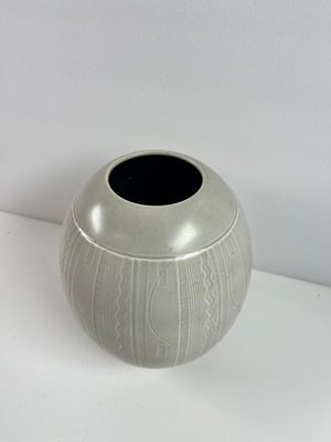 Aluminia vase