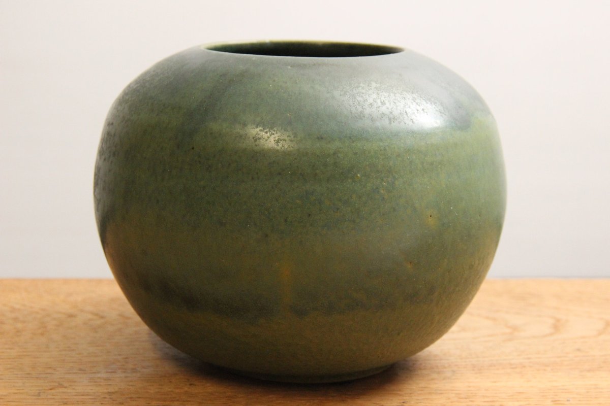 Dansk rund vase med grøn glasur
