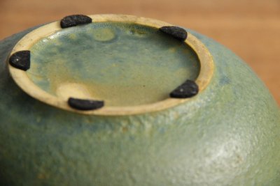 Dansk rund vase med grøn glasur