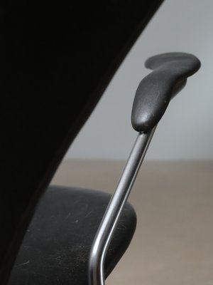 Arne Jacobsen 7er stol med armlæn