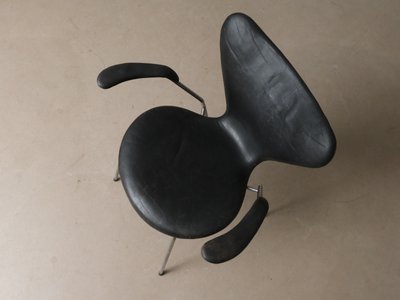 Arne Jacobsen 7er stol med armlæn