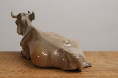 Jeanne Grut for Royal Copenhagen ko nr. 4683