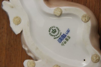 Jeanne Grut for Royal Copenhagen ko nr. 4683