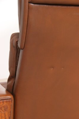 Hans J. Wegner AP62 lænestol i teak og læder