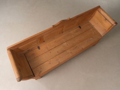 Antik svensk bænk