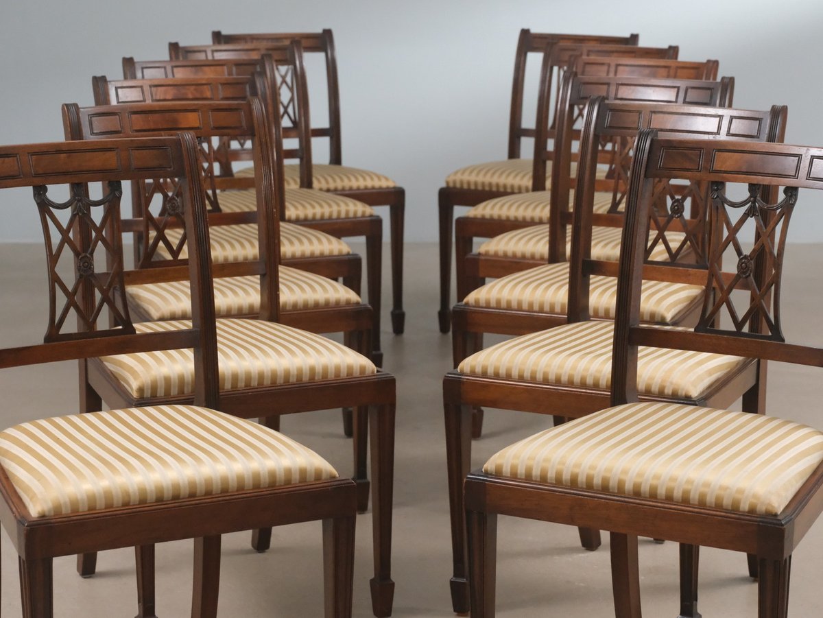 12 stk. elegante Hepplewhite spisestuestole