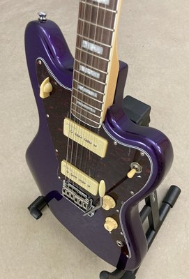 Revelation RVJT Elguitar Offset Design med ATN-5 Elektronik