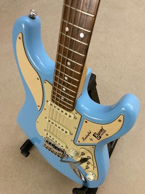 Burns Cobra Elguitar Lyseblå Vintage Style