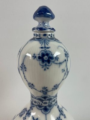 Royal Copenhagen Musselmalet Flakon med Prop nr. 121/1