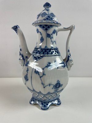 Royal Copenhagen Musselmalet Halvblonde Kande med Låg, nr. 1030