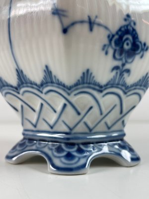 Royal Copenhagen Musselmalet Halvblonde Kande med Låg, nr. 1030