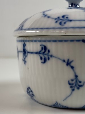 Sjælden Royal Copenhagen skål med låg nr. 240