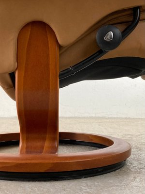 Stressless læder lænestol fra Ekornes Norge.