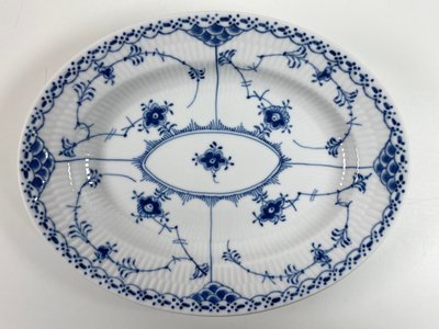 2 stk Royal Copenhagen ovale fade nr 531