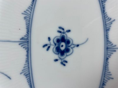 Royal Copenhagen stort Ovalt fad nr. 628