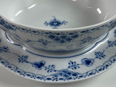 Royal Copenhagen Sovsekande nr. 587