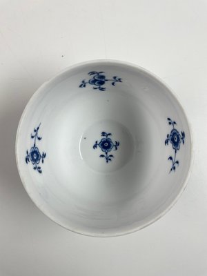 Royal Copenhagen skål nr. 592