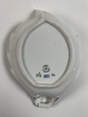 Royal Copenhagen fad i bladform nr. 548